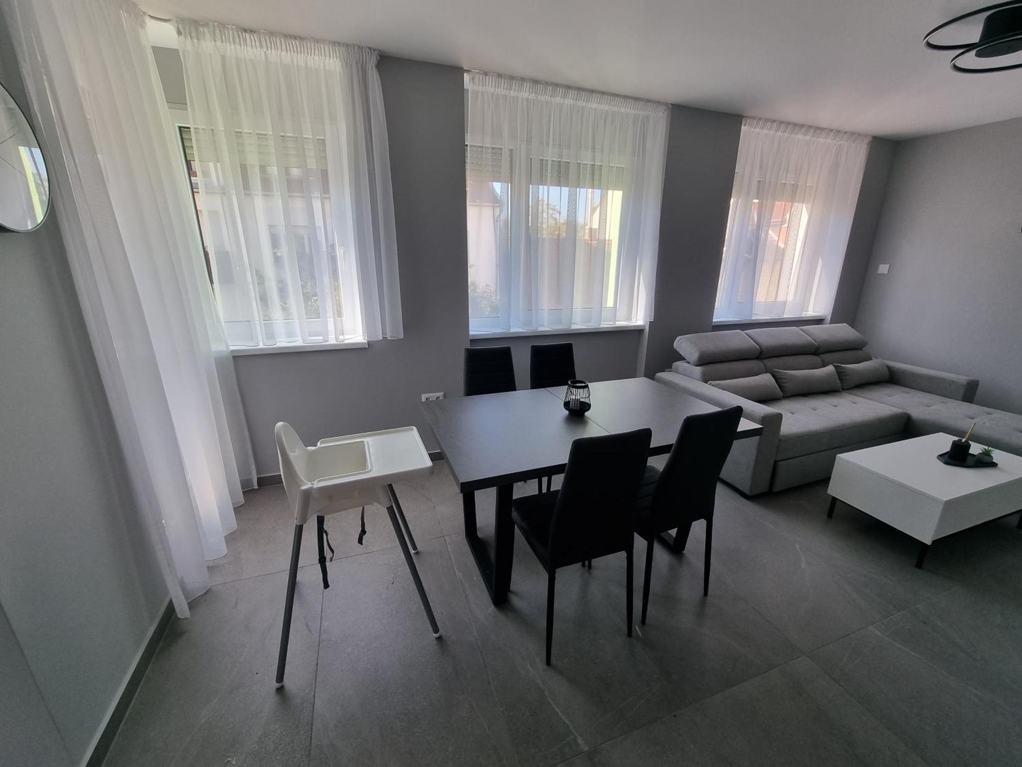 Sunset Apartmanok By Mital Szeged Esterno foto